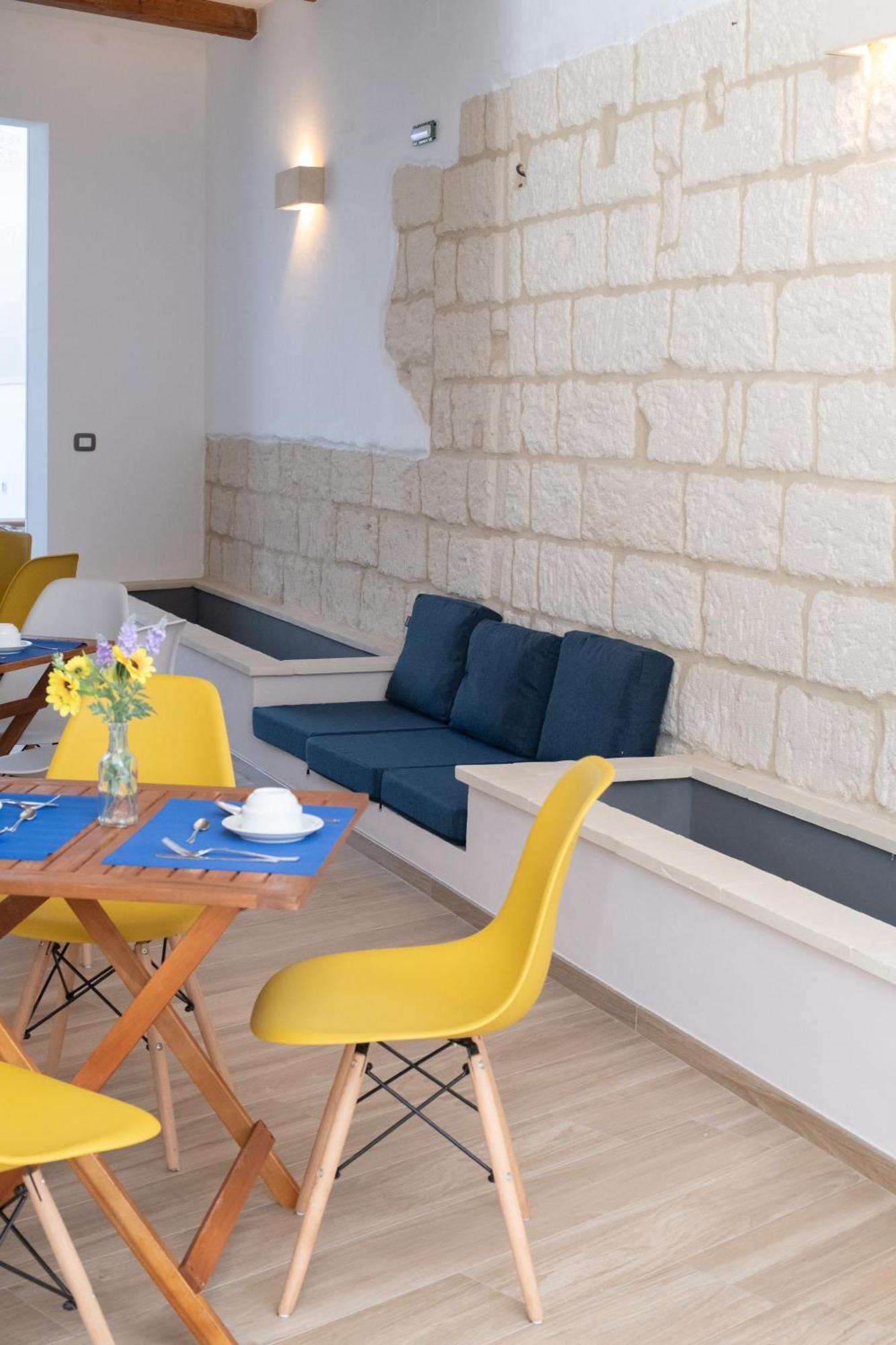 Pietra Bianca Bed & Breakfast Cutrofiano Luaran gambar