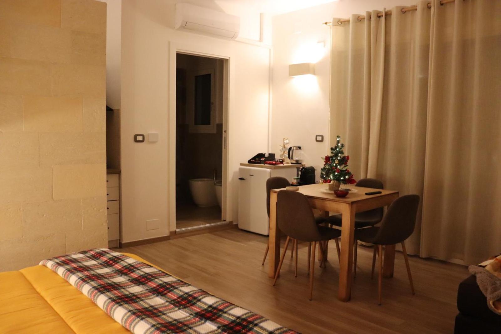 Pietra Bianca Bed & Breakfast Cutrofiano Luaran gambar